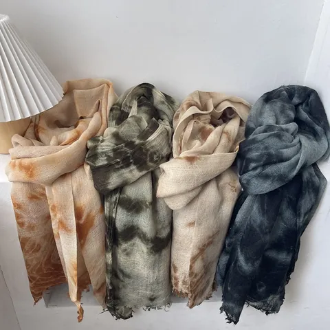 Écharpe Tie Dye pour Femmes Mélange de Laine Léger Châle Dégradé Avec Bords Effilochés Style Rétro Artistique Accessoire Mode