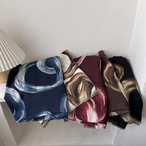 Women's Abstract Print Interlinked Rings Scarf Soft Polyester Warm Fashion Shawl With Frayed Tassels For Commuter Daily Wear