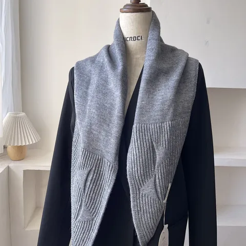 French Vintage Solid Color Knitted Triangle Scarf For Women Autumn Winter Warm Ribbed Shawl Wrap Elegant Nordic Style Neck Warmer