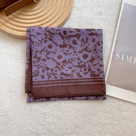 Carré de Soie Satin Imprimé Floral Rétro pour Femmes Style Ethnique Vintage Foulard de Cou Foulard de Tête Accessoire