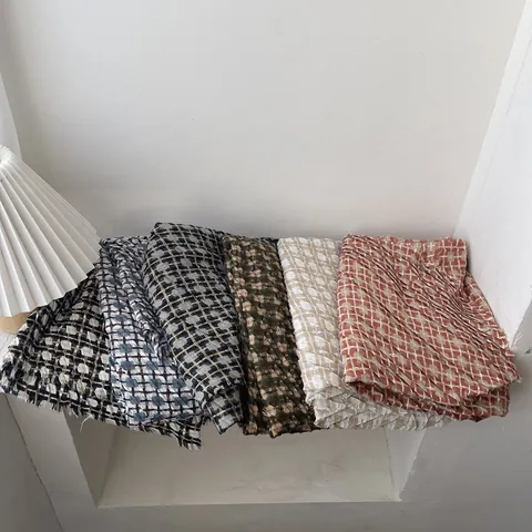 Korean Style Plaid Knit Scarf For Women Autumn Winter Vintage Checkered Shawl With Fringe Versatile Long Warm Polyester Wool Blend Neck Wrap