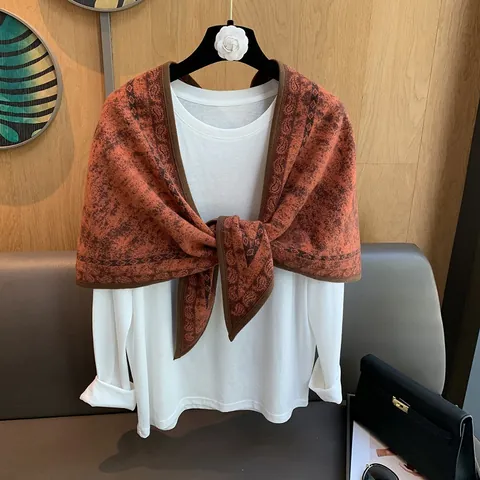 Vintage Paisley Knit Shawl For Women Retro Print Triangle Scarf Wrap Autumn Winter Decorative Fashion Outerwear Accessory
