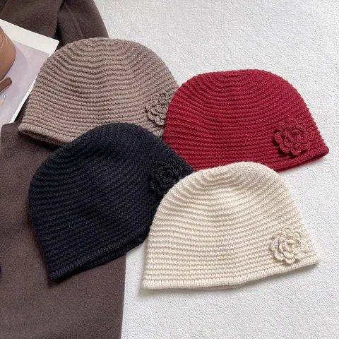 Women's 100% Wool Knit Beanie Hat With Crochet Flower Elegant Warm Winter Retro Skull Cap Solid Color Headwear For Ladies