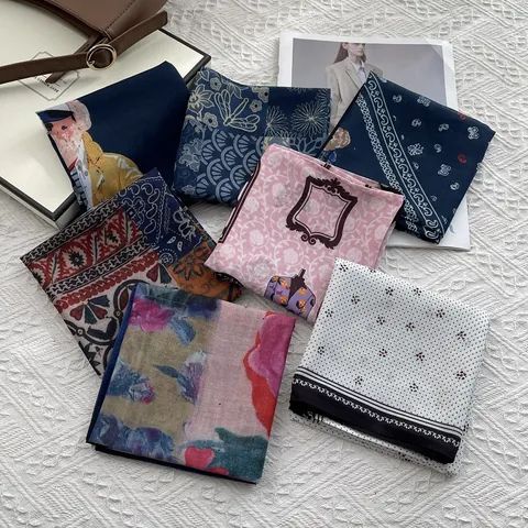 Vintage Satin Square Scarf Women Floral Bear Paisley Print Elegant Neck Head Scarf For Hair Bag Handle Fashion Decoration