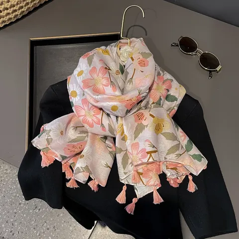 Sciarpa Floreale Rosa Bohemienne da Donna in Morbido Cotone Protezione Solare Scialle da Spiaggia Con Nappine