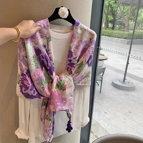 Vintage Damen Schal mit Blumendruck Sonnenschutz Leichter Schultertuch mit Quasten Weiche Polyester Hülle für Reisen Büro