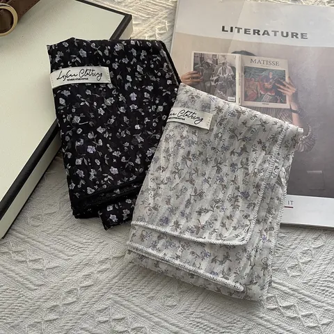 Foulard Quadrato in Stile Coreano Con Stampa Floreale da Donna Leggero Foulard in Poliestere Satin Vintage Fascia Decorativa