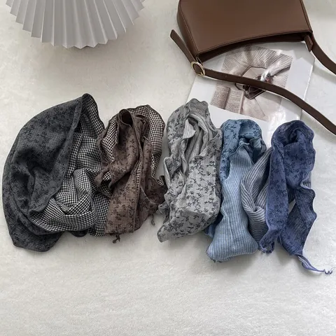 Foulard a Triangolo Vintage in Cotone e Lino per Donna Reversibile a Quadri Bordo a Conchiglia Bandana Estivo Sottile Pastorale Foulard Collo