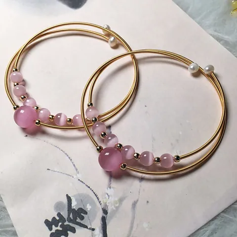 Elegant Pink Synthetic Cat's Eye Stone 14K Gold Filled Spiral Wire Wrap Bangle Bracelet With Artificial Pearl Ends For Women Jewelry