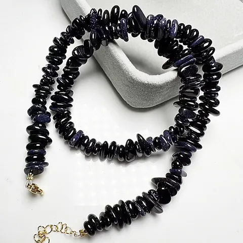 Natural Crystal Beaded Necklace For Women Irregular Chip Stone Strawberry Quartz Blue Sandstone Moonstone Handmade Jewelry With Extension Chain