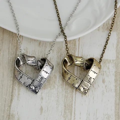 Vintage Alloy Heart Shaped Tape Measure Ruler Pendant Necklace Creative Industrial Style Punk Jewelry For Men Women