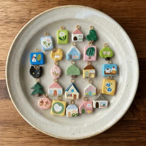 Hand Painted Dopamine Color Flower Animal House Pendants 18K Gold Plated Copper Enamel Charms For DIY Necklace Jewelry Making