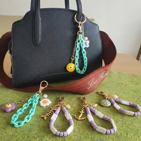 Mode Tasbedeltje Sleutelhanger Legering Acryl Hars Bloem Boze Oog Schelp Hanger Voor Vrouwen Handtas Decoratie Accessoires