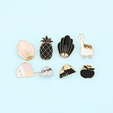 French Romantic Enamel Brooch Pin Cute House Alpaca Pineapple Apple Shell Mountain Alloy Badge Jewelry For Clothes Bag