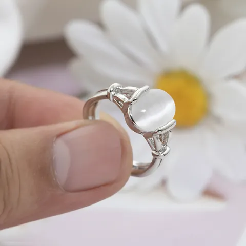 Anello in Lega Colore Argento per Donna Elegante Minimalista Traforato Ovale Bianco Pietra Occhio di Gatto Gioielli Dito