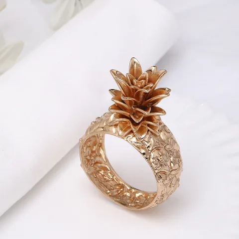 Creatieve Gouden Metalen Ananas Servetring Decoratieve Legering Fruitvormige Servethouder Voor Bruiloft Banket Tafel Decor
