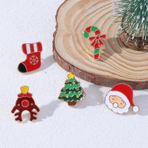 Spilla in Smalto Natalizia a Cartone Animato in Lega Babbo Natale Renna Albero di Natale Bastoncino Calza Natalizia Gioiello