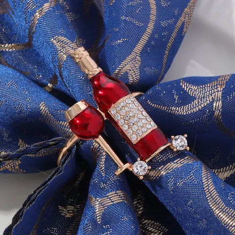 Luxe Legering Wijnfles En Glas Servetring Met Rood Emaille Strass Vergulde Tafeldecoratie Voor Bruiloft Banket Feest Diner