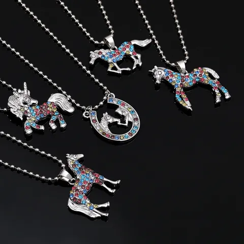 Collana con Ciondolo a Forma di Unicorno e Cavallo in Lega con Strass Colorati per Bambini Catena a Palline d'Argento Gioielli di Moda Regalo per Bambini