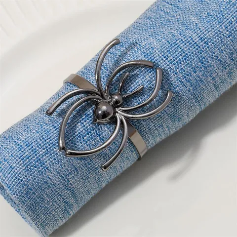 Hollow Aluminum Alloy Spider Napkin Ring Metal Spider Shape Napkin Buckle For Halloween Hotel Banquet Table Decoration