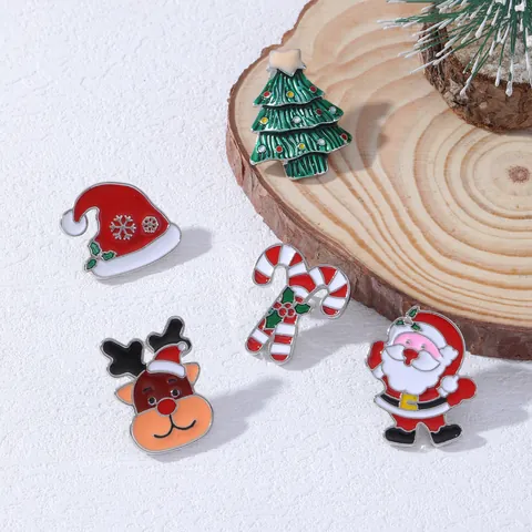 Christmas Enamel Brooch Pin Alloy Santa Claus Christmas Tree Reindeer Snowman Gingerbread Man Brooches For Festive Party Clothing Accessory Gift
