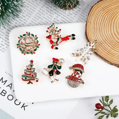 Christmas Brooch Pin Alloy Rhinestone Enameled Festive Jewelry For Women Party Decoration Elk Christmas Tree Snowman Wreath Design