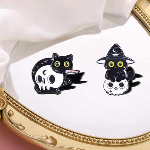 Halloween Schwarze Katze Skelett Emaille Brosche Pin Legierung Cartoon Gothic Süße Tier Revers Abzeichen Für Rucksack Hut Kleidung