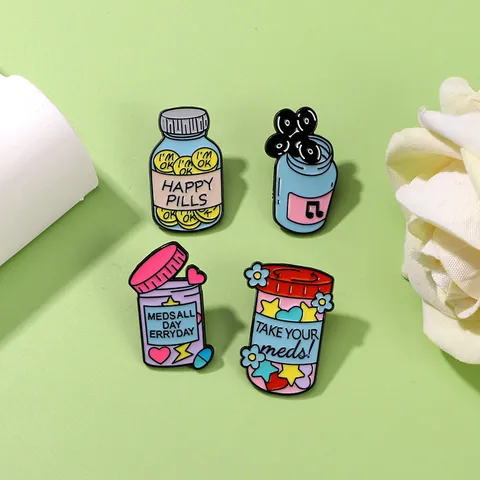 Juego de Broches de Esmalte de Botella de Medicina Creativa de Dibujos Animados Aleación Happy Pills Insignia Para Ropa Mochila Regalo
