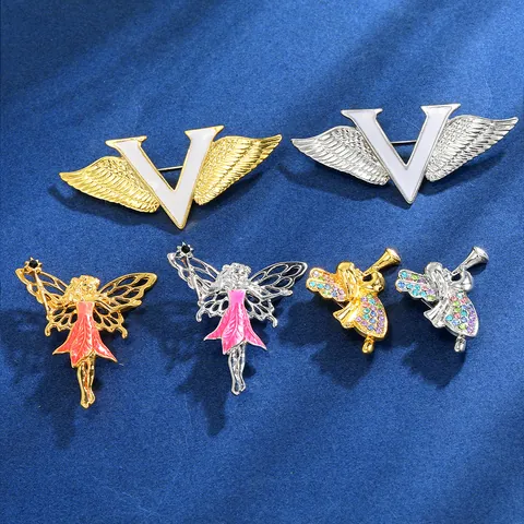 Broche de Aleación de Esmalte de Moda Hada Ángel Con Alas Letra V Forma Detalles de Strass Decoración de Ropa Regalo Mujer