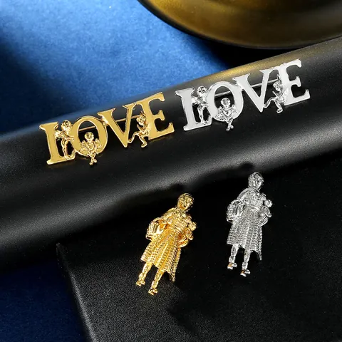 Mode Zinklegierung Brosche LOVE Buchstabe Cupido Engel Klassische Mädchenform Gold Silber Brosche Schmuck Damen Party Geschenk