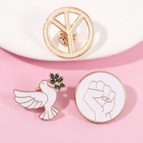Alloy Enamel Peace Dove Brooch Pin Set For Women Men Gold White Drip Oil Unity Fist Symbol Badge Fashion Jewelry Gift