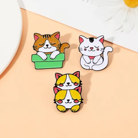 Set de Pins Esmaltados de Gatos de Dibujos Animados Creativos Insignias de Aleación de Animales para Ropa y Mochilas Regalo