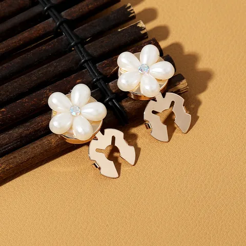 Elegant Floral Faux Artificial Pearl Rhinestone Cufflinks Gold Plated Alloy Flower Decorative Button Suit Shirt Accessories For Women