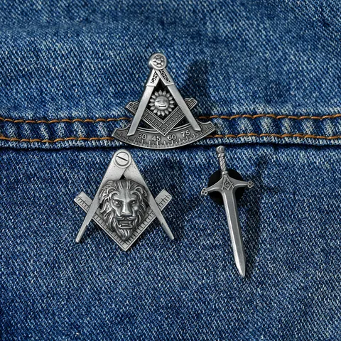 Vintage Alloy Masonic Brooch Pin Lion Head Sun Compass Sword Badge For Men Women Suit Shirt Accessories
