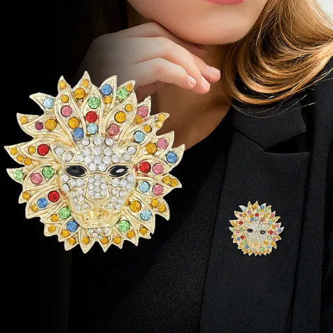 Spilla Testa di Leone in Lega di Zinco Placcata Oro Vintage per Donna Uomo Colorati Strass Cristallo Animale Spilla da Bavero Gioielli