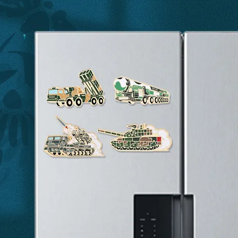Broche en Alliage d'Émail Camouflage Militaire Aimant de Frigo Char Lance-Roquettes Véhicule Missiles DF-41 Badge Souvenir Cadeau