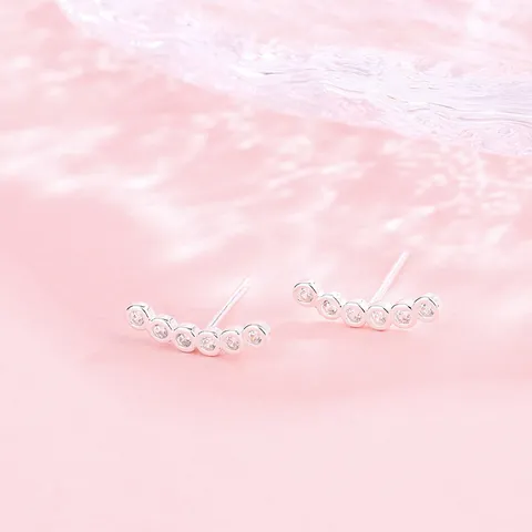 Boucles d'Oreilles Clous Barre Courbe en Zircone Avec Tige en Argent Sterling 925 Bijoux Minimalistes pour Femmes