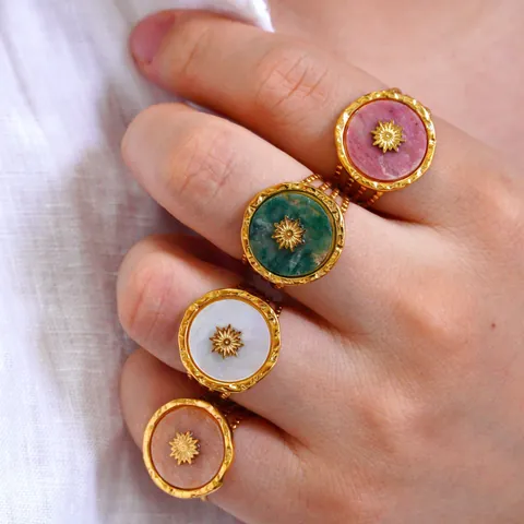 French Retro Stainless Steel Open Ring For Women Vintage Gold Plated Triple Layered Starburst Natural Stone Mother Of Pearl Inlaid Adjustable Jewelry