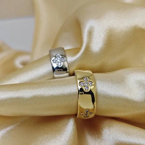 Fashion Titanium Steel Lucky Clover Wide Band Ring With Zirconia Gold Silver Plated Open Adjustable Ring For Women Jewelry