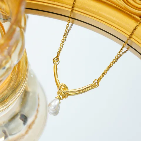 Collana con Pendente a Nodo di Corda e Perla Artificial in Acciaio al Titanio Minimalista per Donna Elegante Gioielli Oro Argento