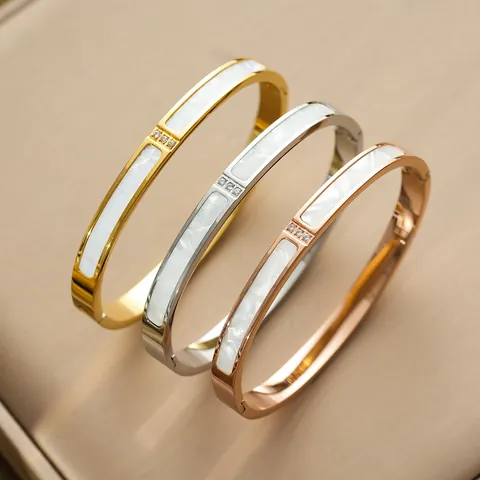 Light Luxury Titanium Steel Bracelet For Women Minimalist Shell Inlay Zirconia Bangle Fashion Waterproof Jewelry Accessory