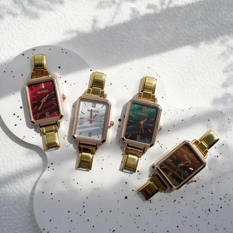 Klassische Rechteckige Damenquarzuhr Goldenes Edelstahl Kettenarmband Elegantes Zifferblatt Mit Marmormuster Und Römischen Ziffern Mode Schmuckuhr