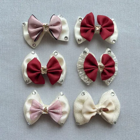 Accessorio Fiocco con Strass a Cuore Fatto a Mano per Mollette Fai da Te Vestiti Scarpe Decorazione Fiocco in Raso e Pizzo
