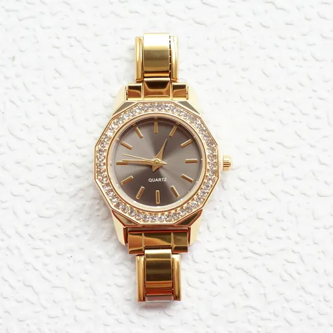 Elegante Orologio al Quarzo da Donna Oro Oro Rosa con Strass Cassa Ottagonale Ovale Cinturino in Acciaio Inossidabile