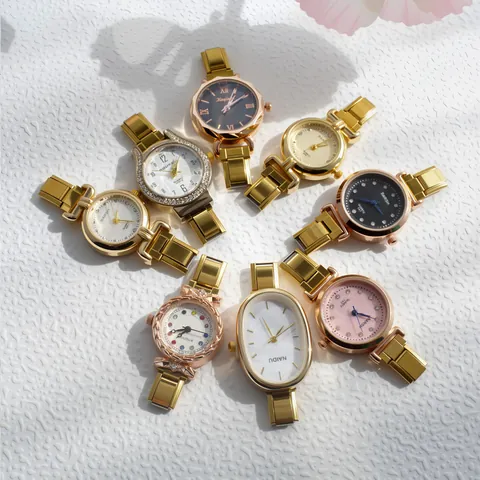 Orologio al Quarzo da Donna alla Moda Lussuoso Cinturino in Metallo Dorato con Strass Elegante Orologio da Polso Casual per Banchetti Gioielli Quotidiani