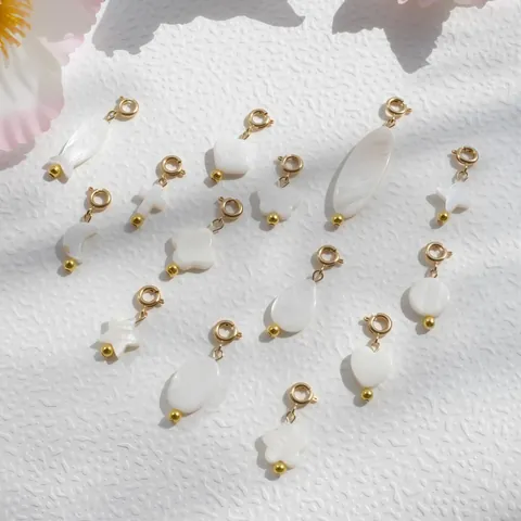 Pendentif En Nacre Blanche Pour La Fabrication De Bijoux DIY Étoile Cœur Papillon Fleur Coquillage Pendentif Avec Fermoir Anneau À Ressort Doré Pour Collier Bracelet Accessoires