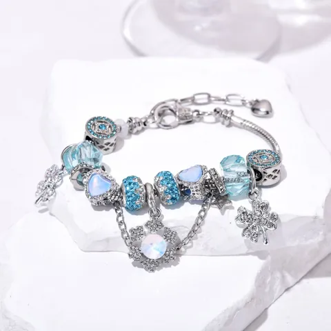 Gradient Blau Harzperlen Schneeflocke Charm Armband Legierung Strass Eingelegt Herz Stern Mond Anhänger Armband Schmuck Für Damen