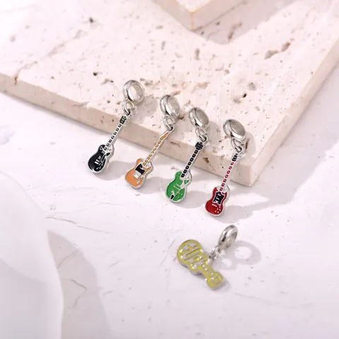Creative Alloy Enamel Guitar Pendant Charm Musical Instrument DIY Jewelry Finding For Bracelet Necklace Accessory