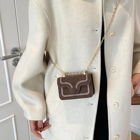 Koreaanse Stijl Geborduurde Mini Crossbody Tas Voor Dames Imitatiesuède PU Leer Kleine Vierkante Schoudertas Met Gouden Kettingriem
