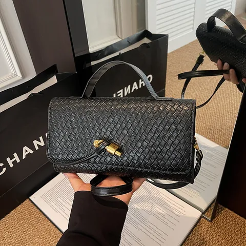 Damen Gewebte Baguette Tasche PU Leder Abendhandtasche Mit Metall Knoten Verschluss Schulter Umhängetasche Für Bankett Party